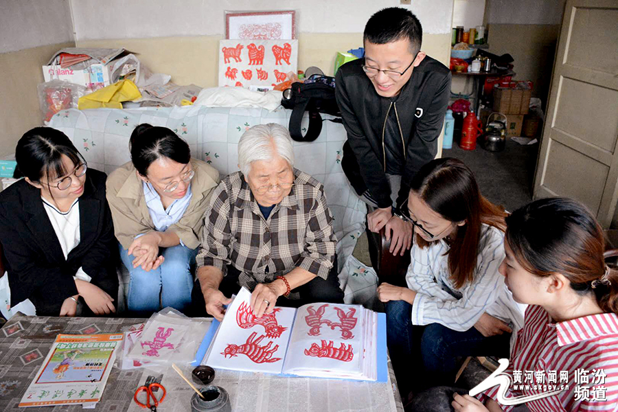 视觉临汾:山西师大文学院学雷锋助老人圆梦