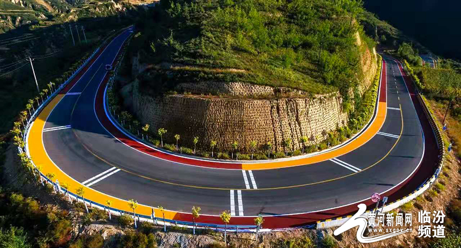 黄河一号旅游公路美如画卷