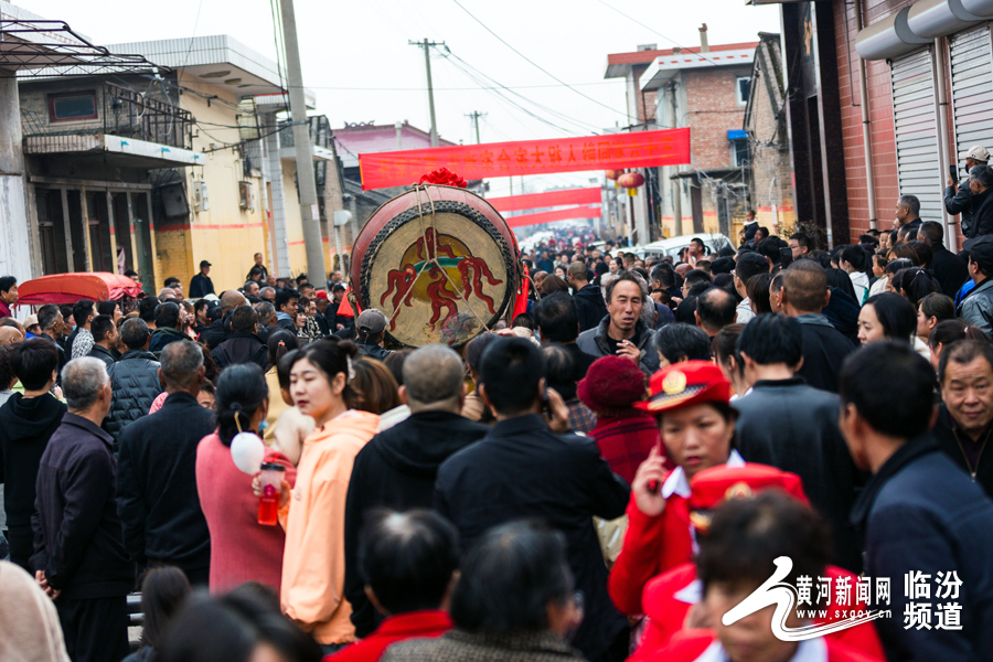 跑鼓车图片